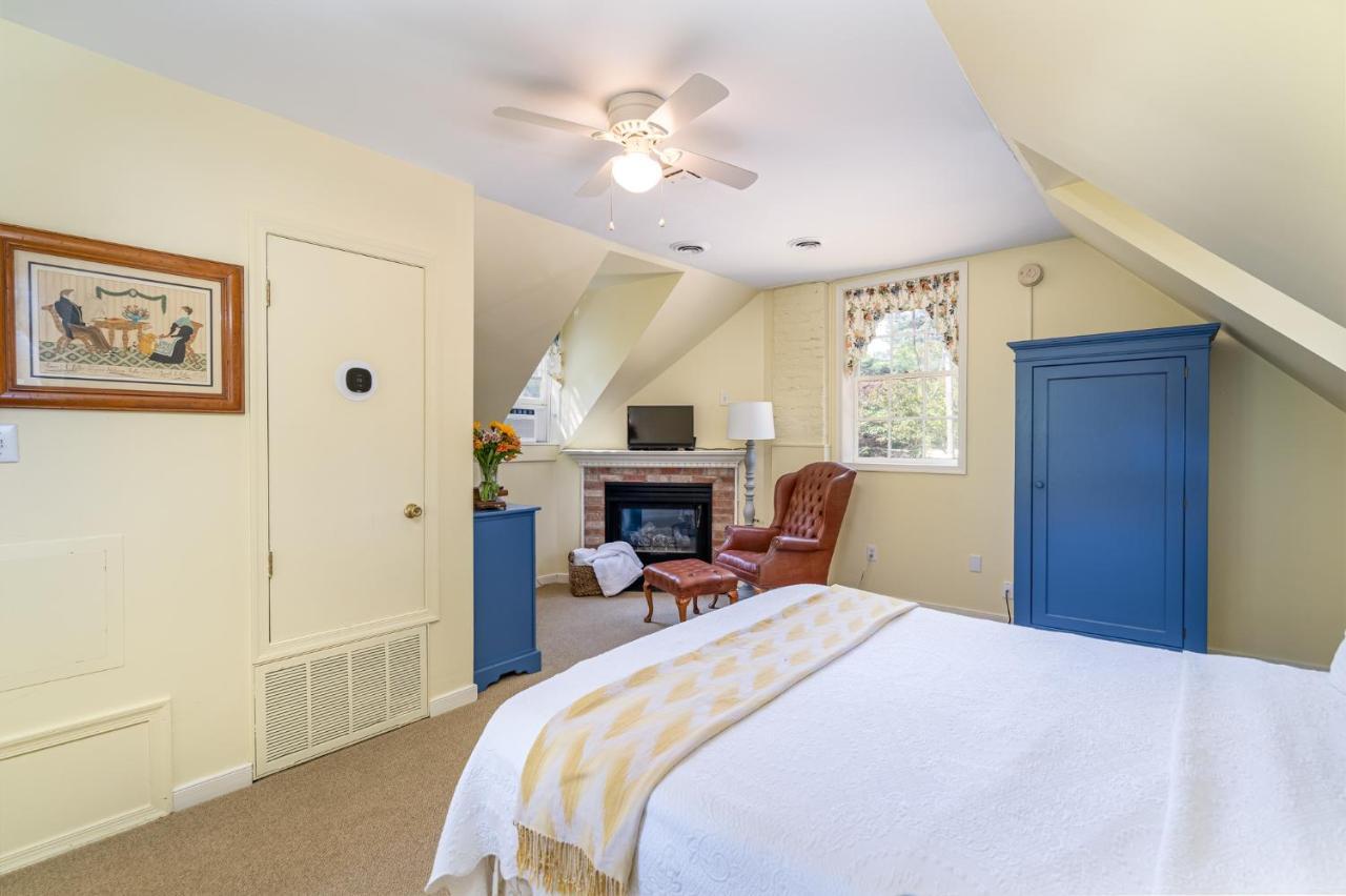 Cedars Of Williamsburg Bed & Breakfast Bagian luar foto