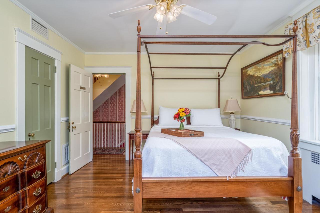 Cedars Of Williamsburg Bed & Breakfast Bagian luar foto