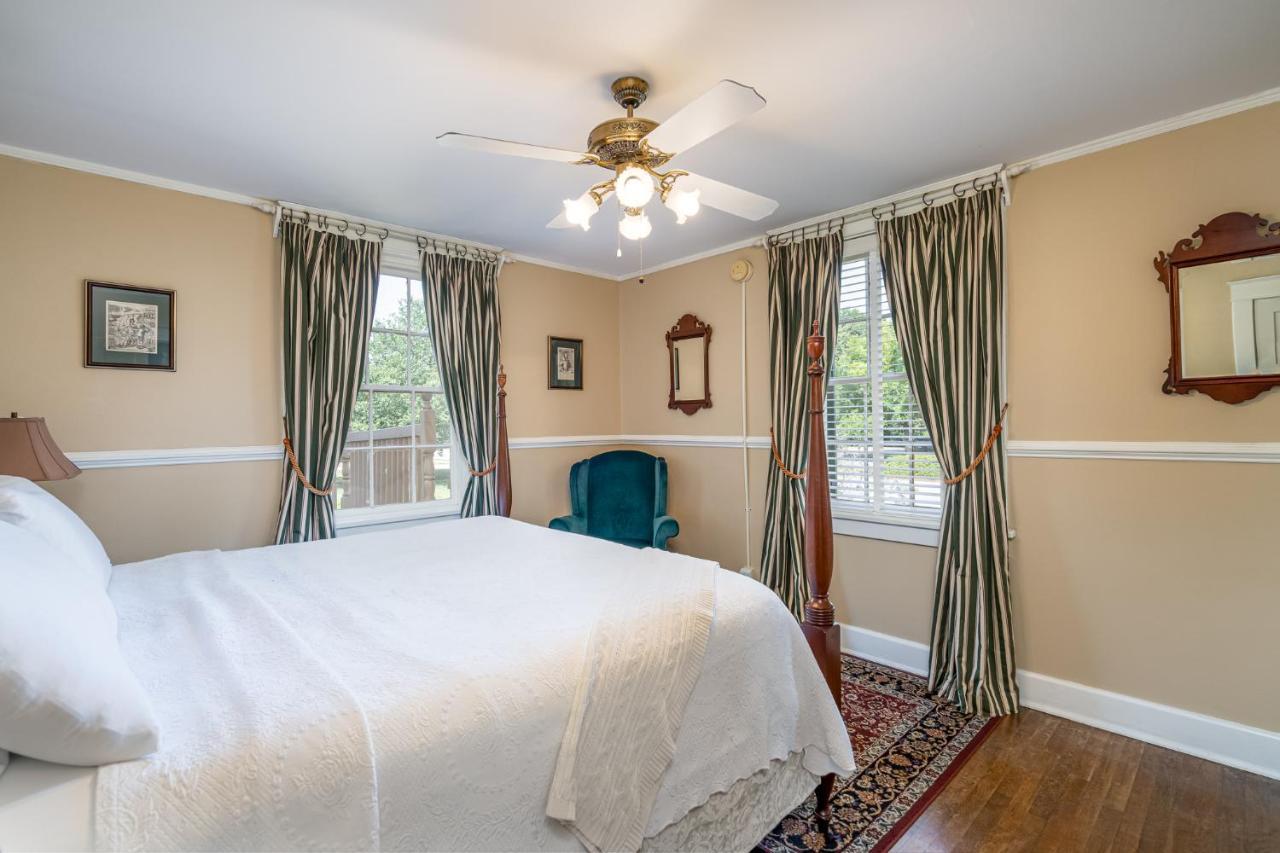 Cedars Of Williamsburg Bed & Breakfast Bagian luar foto