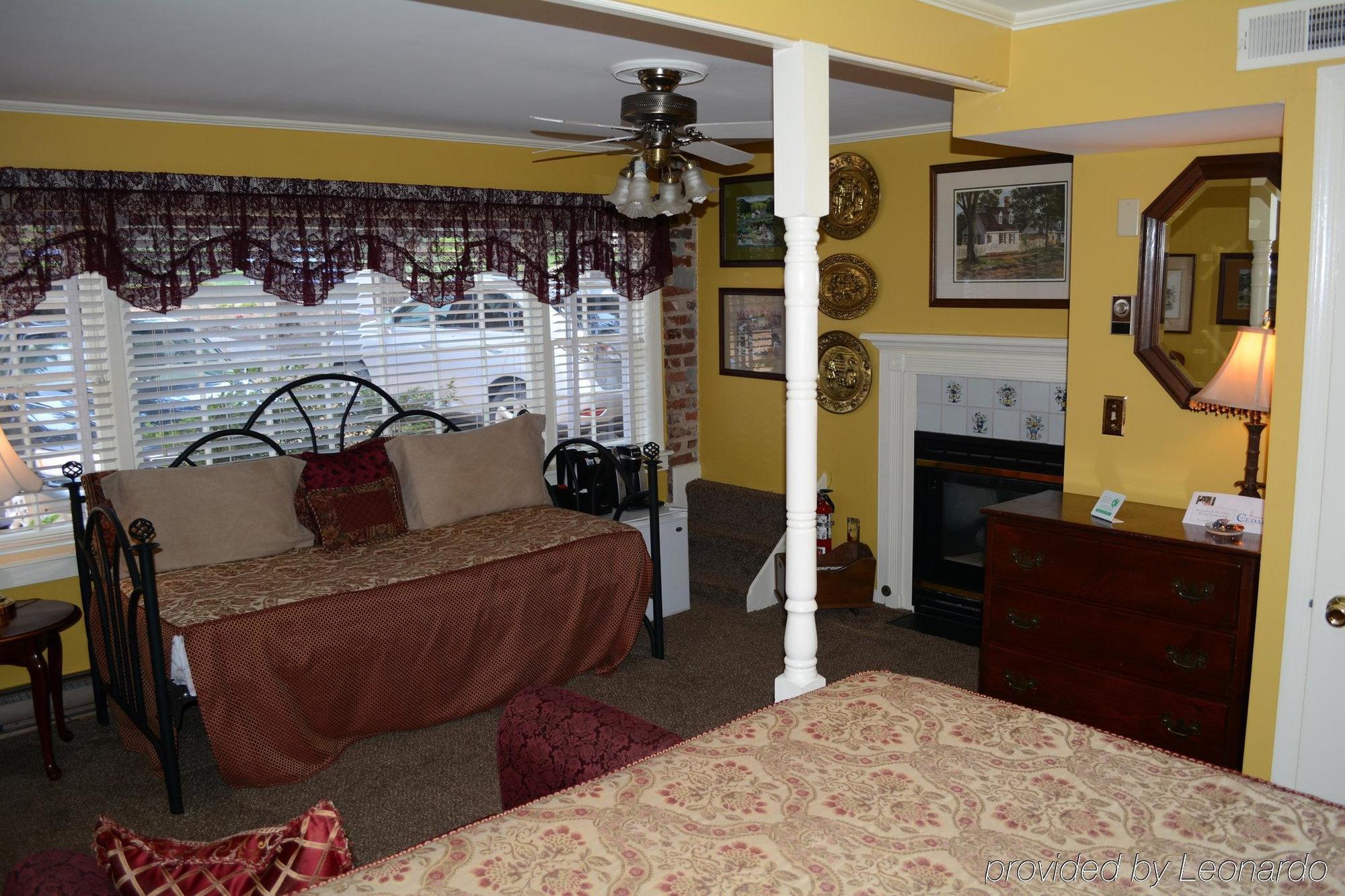 Cedars Of Williamsburg Bed & Breakfast Bagian luar foto