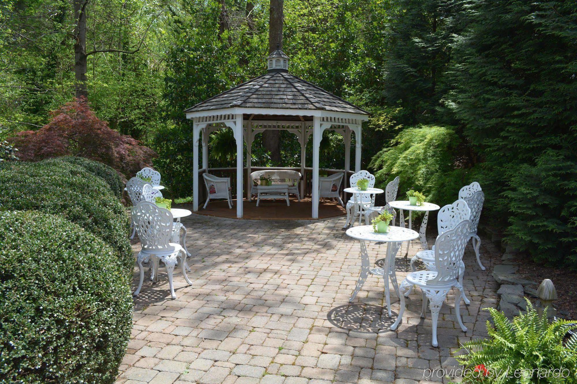 Cedars Of Williamsburg Bed & Breakfast Bagian luar foto