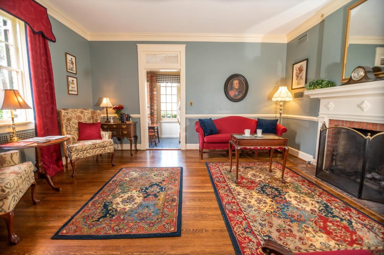 Cedars Of Williamsburg Bed & Breakfast Bagian luar foto