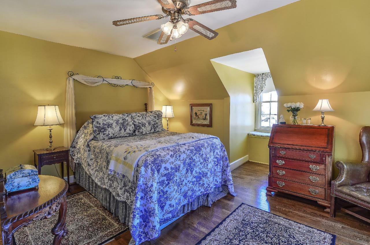 Cedars Of Williamsburg Bed & Breakfast Bagian luar foto